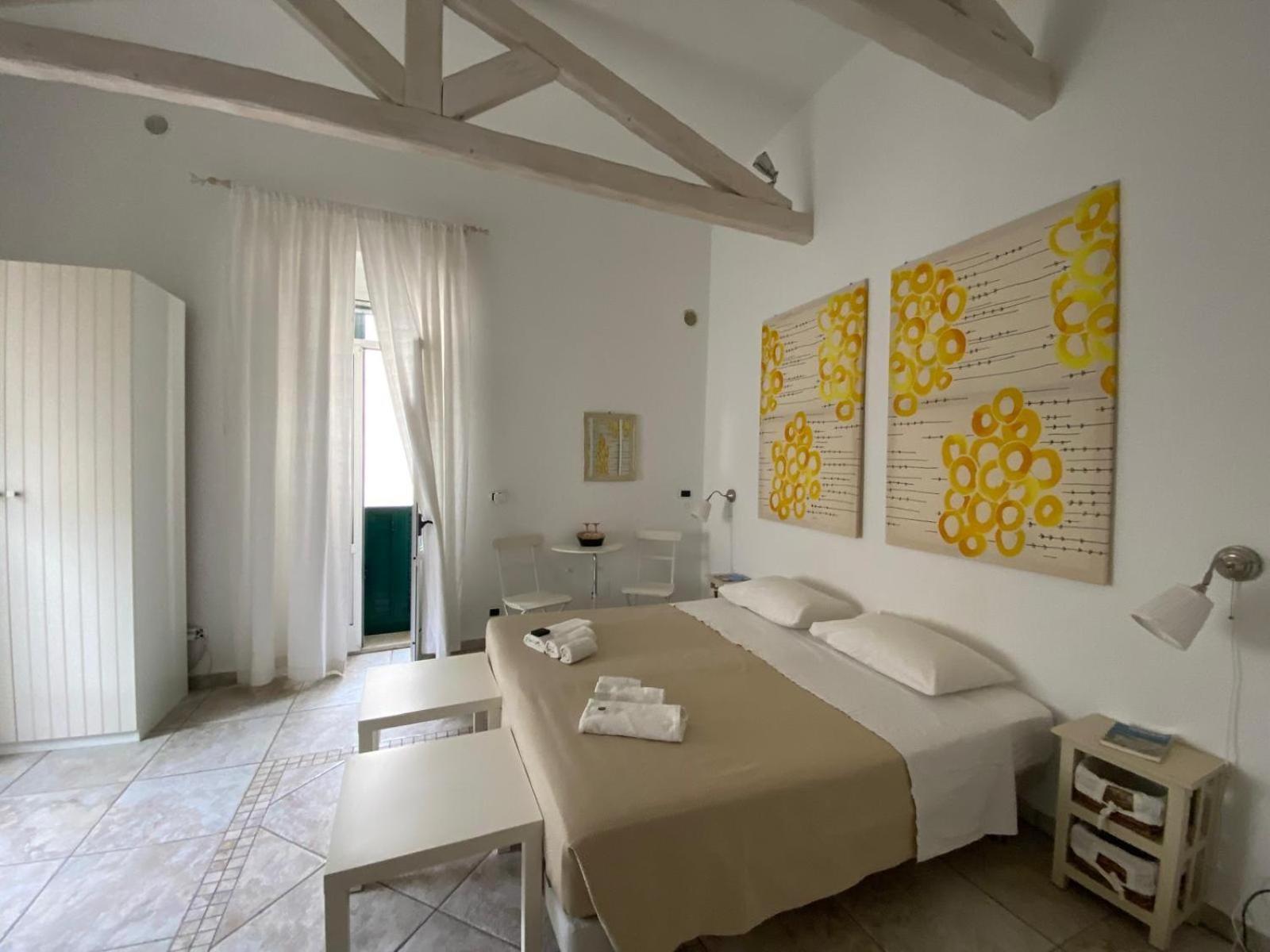 La Torre E Il Mare Rooms By Sthey Монополи Экстерьер фото